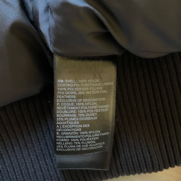 The North Face Men’s Newington Jacket In TNF Black - Picture 8 of 10